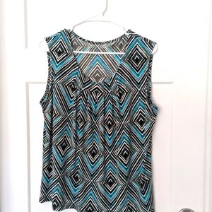 Green Relaxed Blouse with Graphic Design and Wide Arm Openings